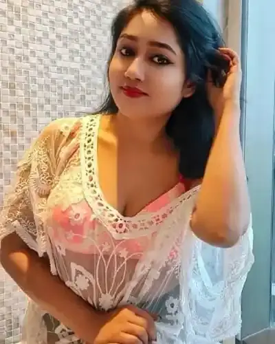 Escort Ponnur